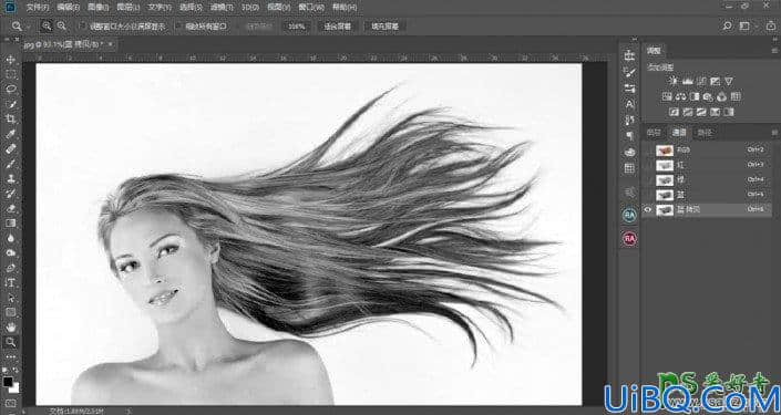 Photoshop通道抠头发教程：给简单背景下长发女生照片精准抠头发丝。