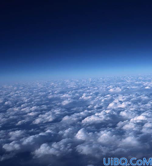Photoshop合成天空中行驶的列车
