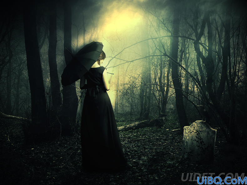 场景合成，合成在黑暗森林漫步的黑衣女人
