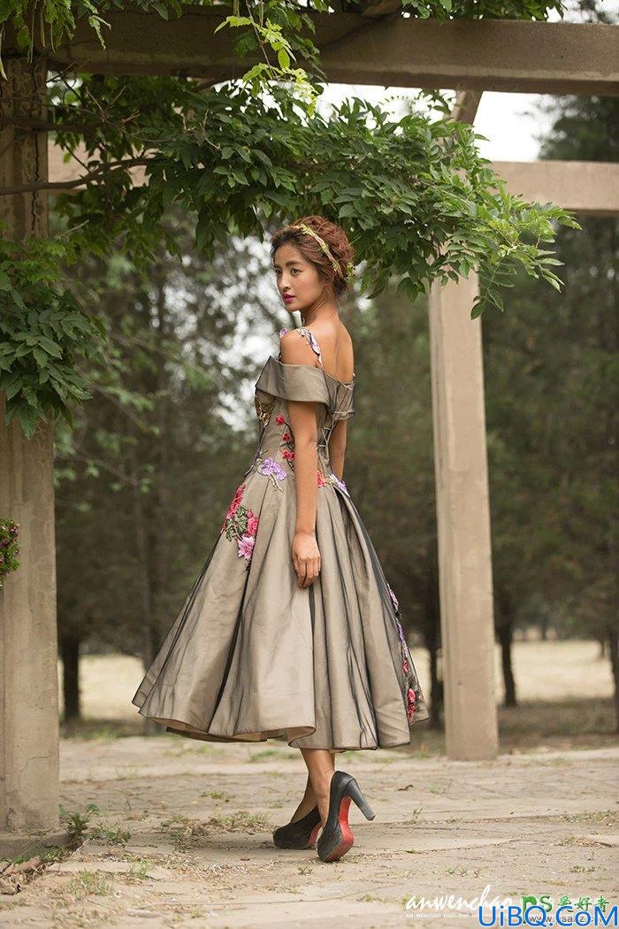 Photoshop经典合成教程：给个性美女婚纱照制作出中国风古典卷轴画效果