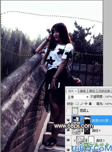 Photoshop给外景自拍的清纯校花美腿写真照调出梦幻的霞光色