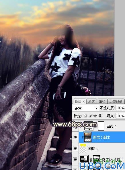 Photoshop给外景自拍的清纯校花美腿写真照调出梦幻的霞光色