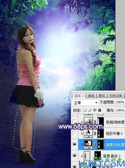 Photoshop调出蓝色唯美色彩的美腿女生外景照片，暗调蓝紫色