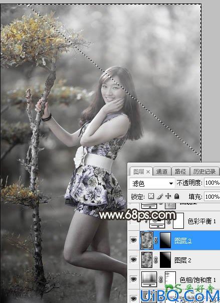 Photoshop给小树林中自拍的女生美腿照片调出中性暗红色调