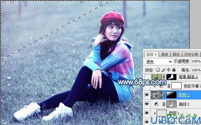Photoshop调色教程实例：给公园草地上自拍的女生照片调出唯美的淡青色