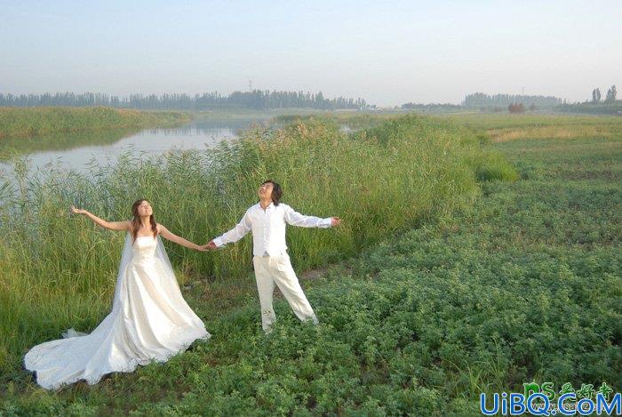 Photoshop婚片调色教程：给芦苇边自拍的情侣婚纱照调出唯美的晨曦色调
