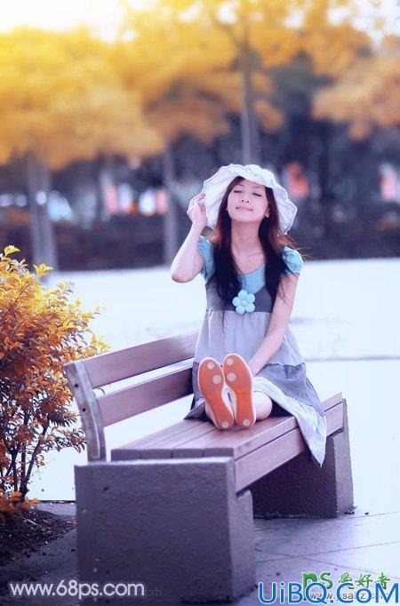 Photoshop调色教程：给公园里小清新可爱女生照片调出清爽的秋季蓝橙色效