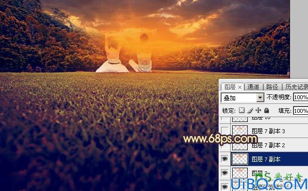Photoshop图片调色：利用素材给草地上的唯美情侣图片调出灿烂的秋季晨曦