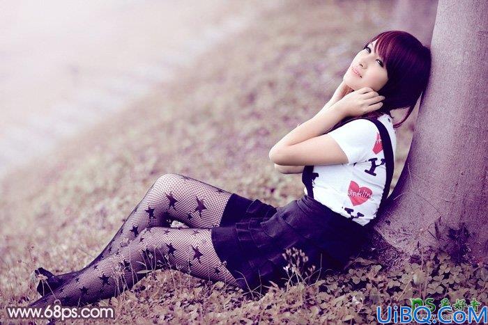 Photoshop美女图片调色教程：给性感的丝袜美女艺术照调出怀旧的红色效果
