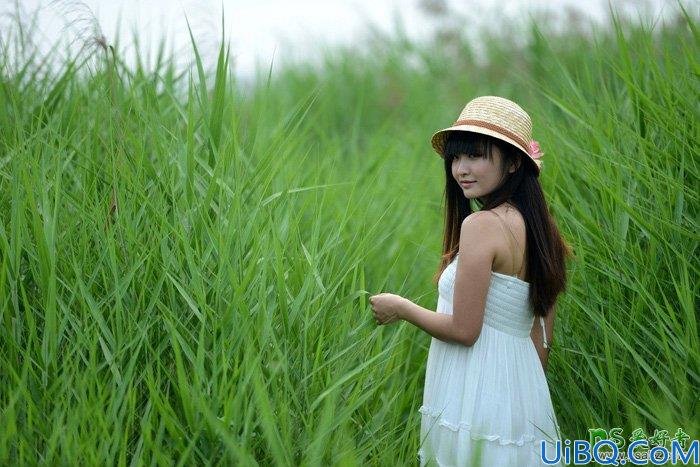 Photoshop调色教程：给芦苇地里青春少女摄影写真照调出青黄色效果