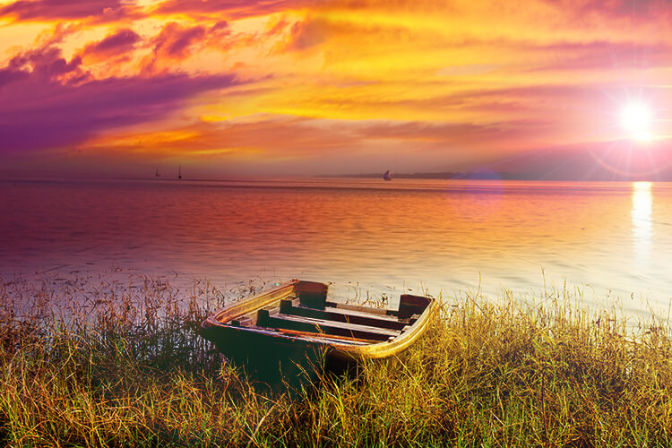 Photoshop调色教程：给清爽的湖景风景照调出火红的夕阳晚霞色彩。