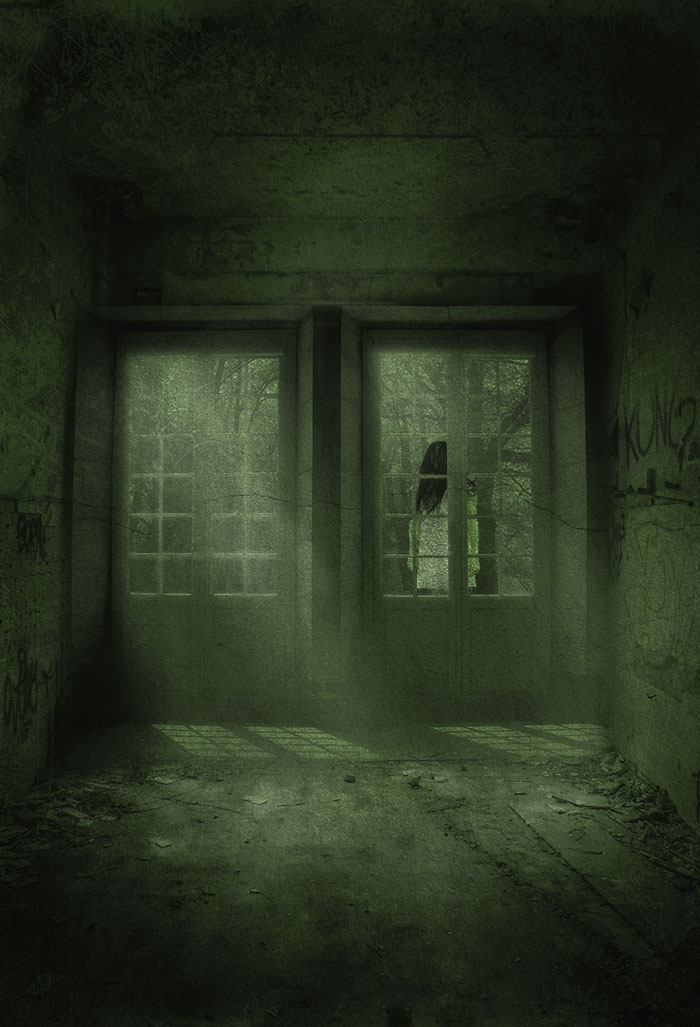 Photoshop恐怖鬼屋合成教程：创意打造废弃房屋与门外的女鬼，恐怖鬼屋。