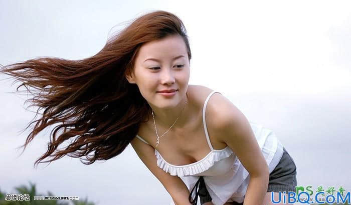 Photoshop美女抠图教程：利用图层方式快速抠出美女飘逸的长发。