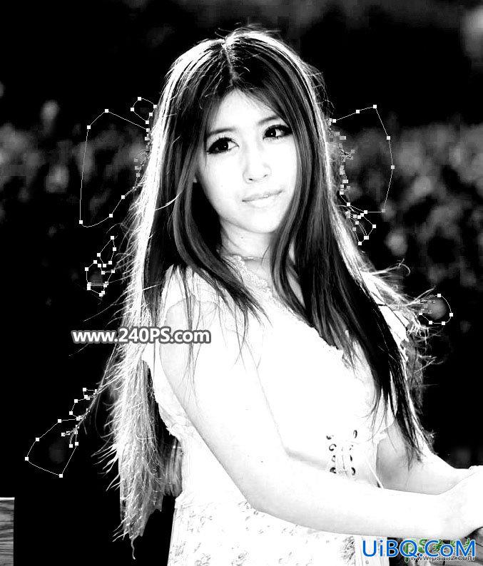 PS美女抠图教程：给绿色背景中拍摄的美女照片进行抠头发