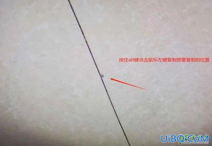 Photoshop图片去杂物水印教程：学习给室内拍摄的照片去除不要的三脚架。