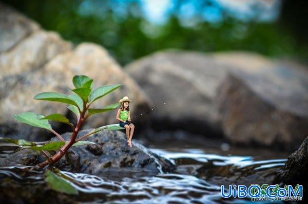 PS合成一幅在坐在河流中的小草上钓鱼的小女孩儿景象