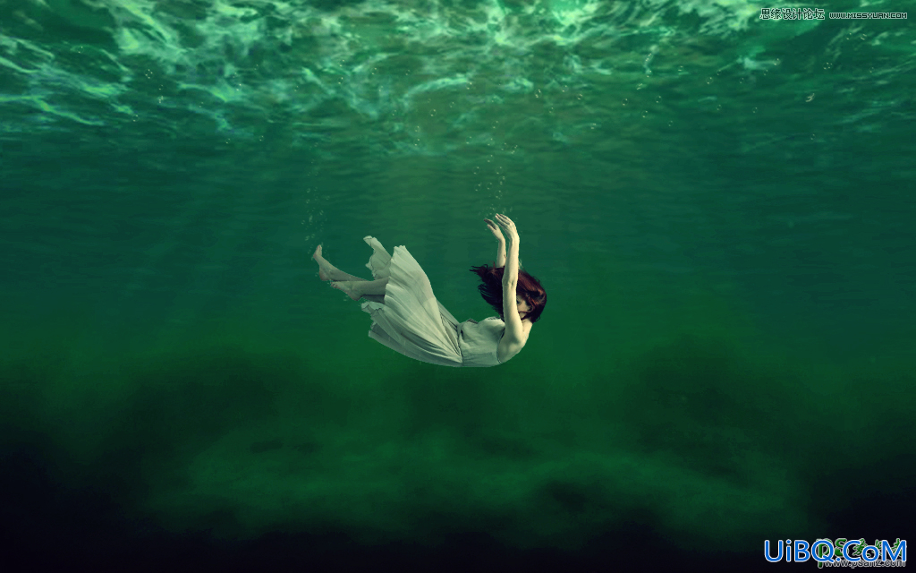PS合成一幅唯美风格女生跳海后飘浮在海中的场景效果图