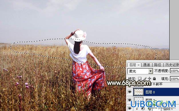 PS给荒野中自拍的唯美意境女生写真图片调出冷调秋景色
