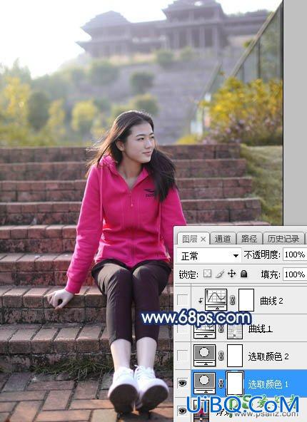 PS给古建筑边自拍的红色运动装青春少女写真图片调出霞光