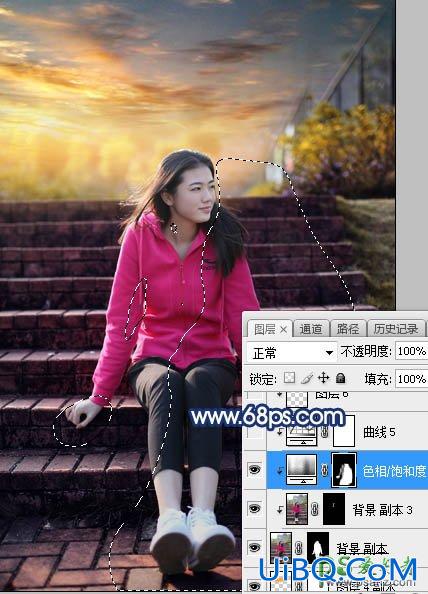 PS给古建筑边自拍的红色运动装青春少女写真图片调出霞光
