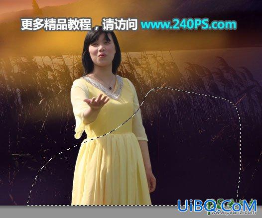 PS给河边芦苇丛边自拍的少妇写真照调出唯美的夕阳逆光色
