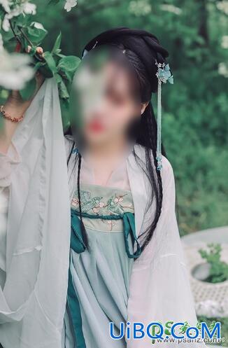 PS结合LR软件给古风美女照片调出时尚淡雅的色彩。