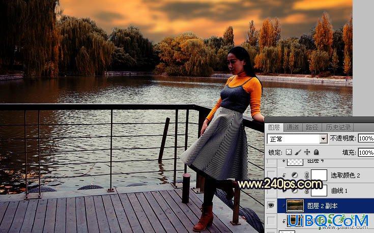 PS给公园湖边自拍的少妇写真照调出漂亮的霞光色彩。