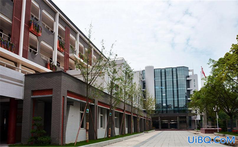 成都十八中升学，十八中御龙山校区是公办还是民办？