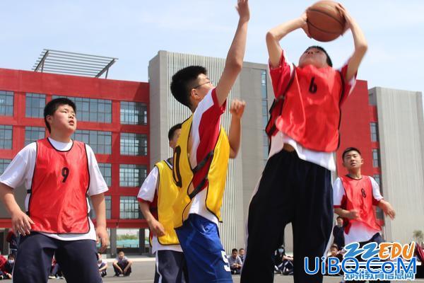 郑州市龙飞中学升学情况 郑州经开区龙飞中学住校吗？