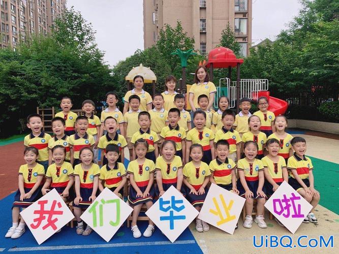 幼儿园升学集体照 幼儿园期末集体照文案？