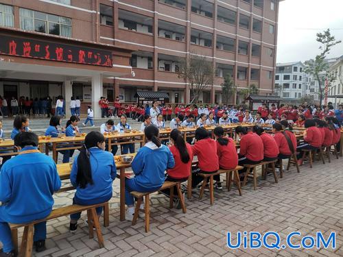 兴义桔山中学升学条件差，兴义第十五中学怎么样？